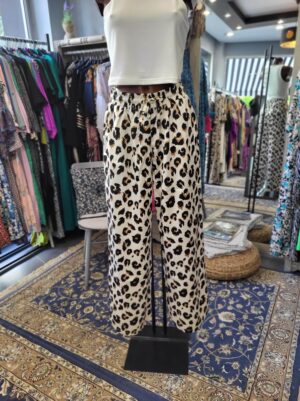 ΛΕΟΠΑΡ ΠΑΝΤΕΛΟΝΑ