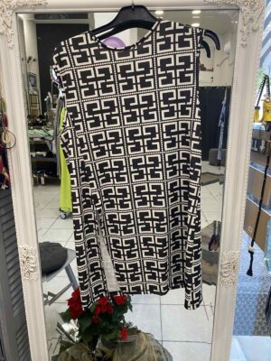 Μπλούζα , γυναικεία αμάνικη (Δοκιμαστική ανάρτηση)